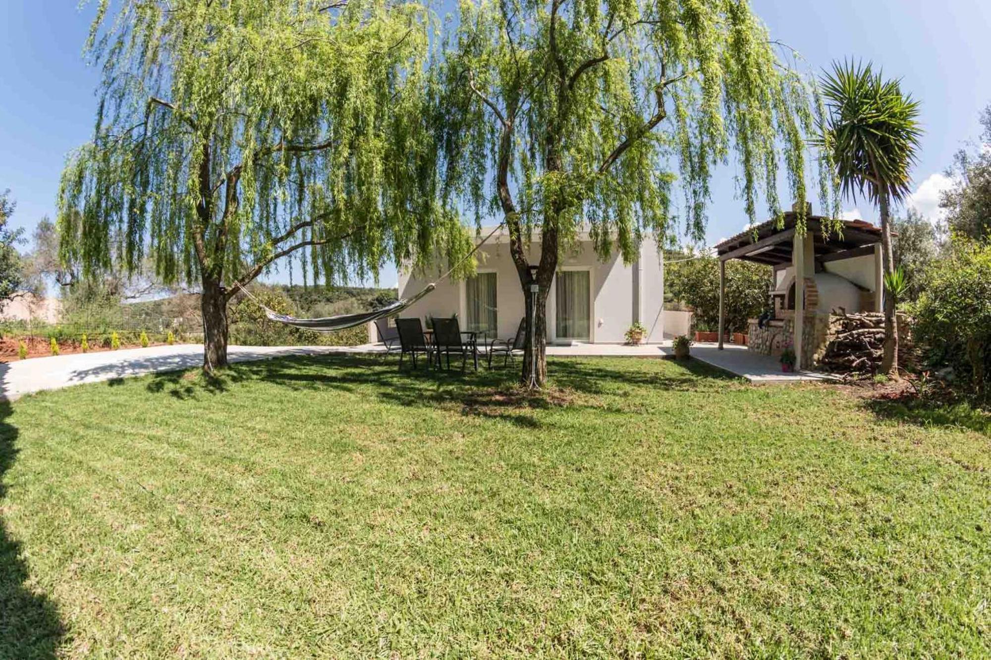 Апартаменты Liofyto House Private Garden Платаньяс Экстерьер фото